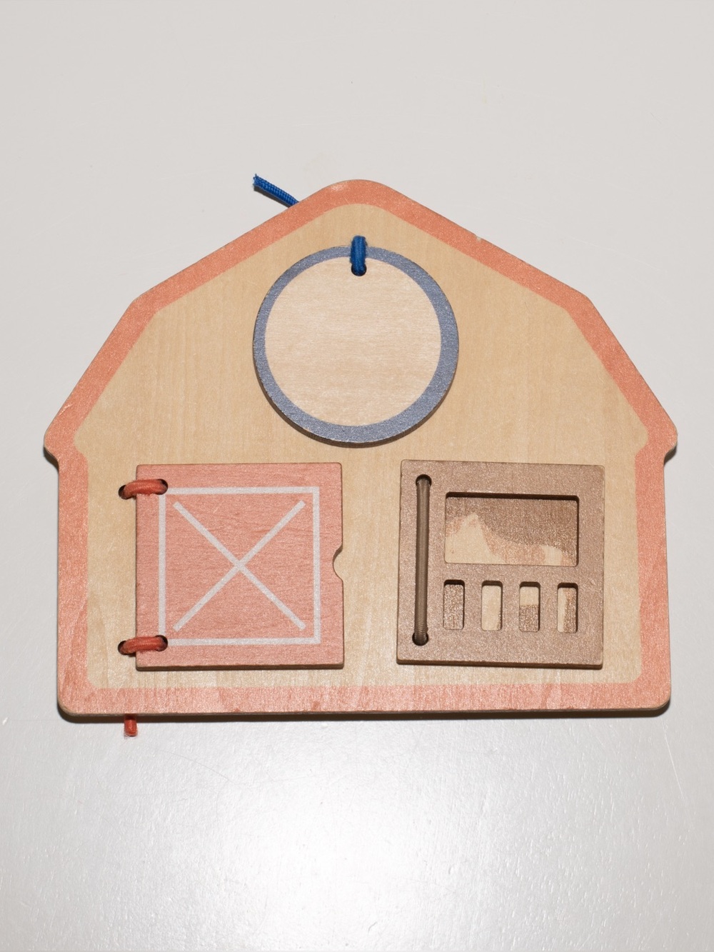 Kiwico wooden peek-a-boo barn baby toy